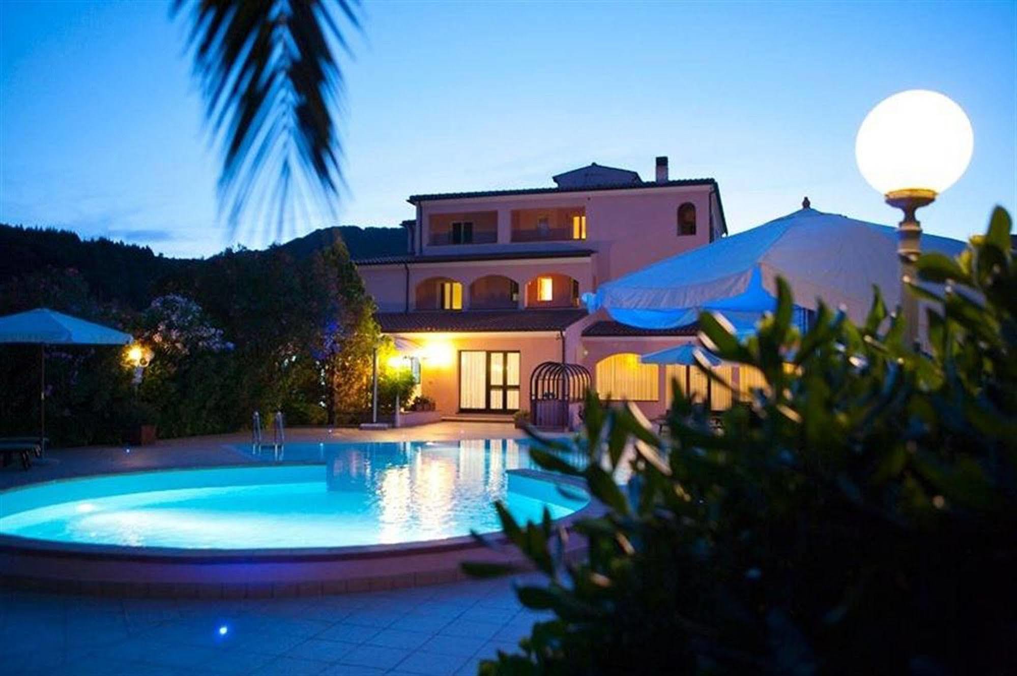 Swiss International Hotel Elba - Il Magnifico Марчіана-Марина Екстер'єр фото