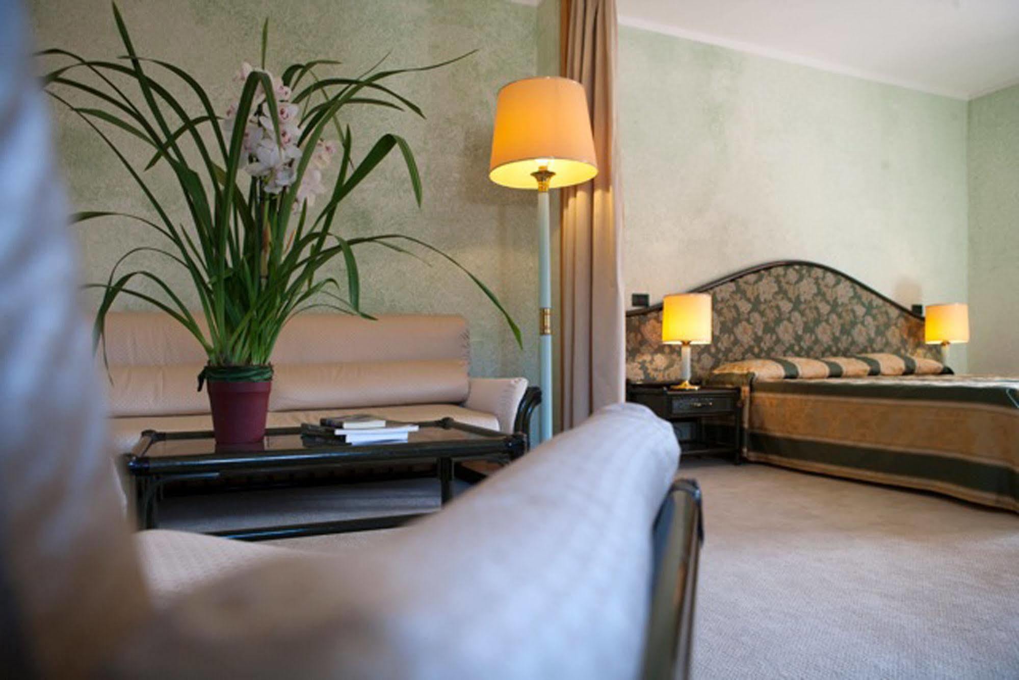 Swiss International Hotel Elba - Il Magnifico Марчіана-Марина Екстер'єр фото