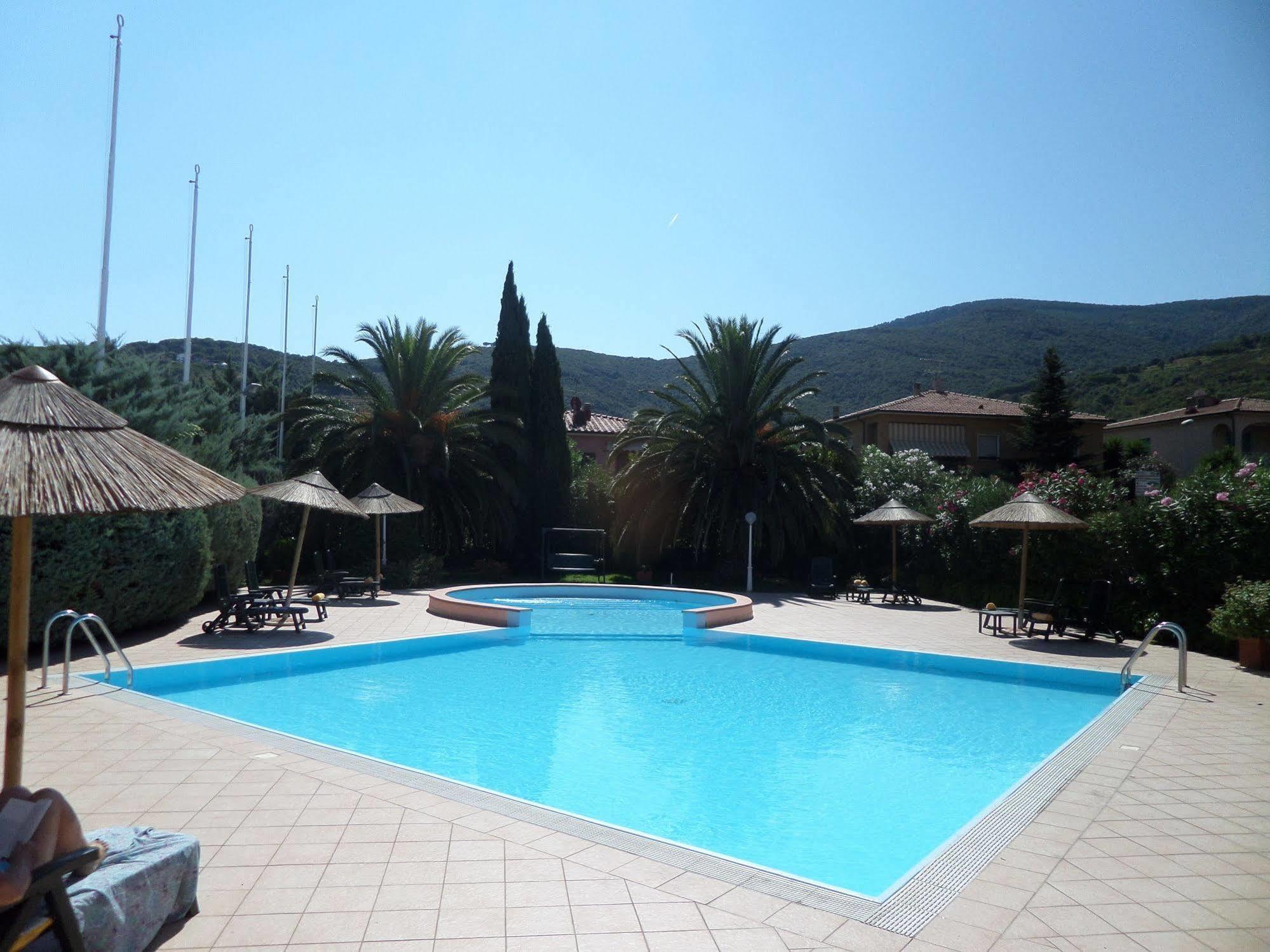 Swiss International Hotel Elba - Il Magnifico Марчіана-Марина Екстер'єр фото